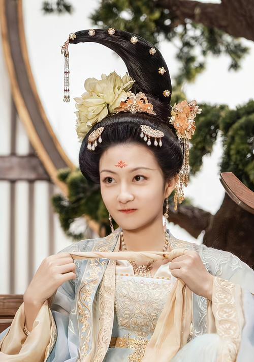 如何玩转英雄战纪中的战争女神？攻略要点有哪些？  第1张