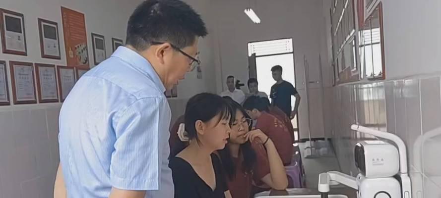 班级投影仪与电脑连接的正确步骤是什么？  第3张